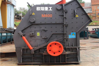 M系列高速反击式破碎机